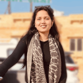 hr_ma_am-removebg-preview